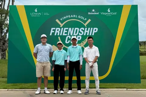Nhóm vận động viên tại Vinpearl Golf Friendship Cup (góc khác)